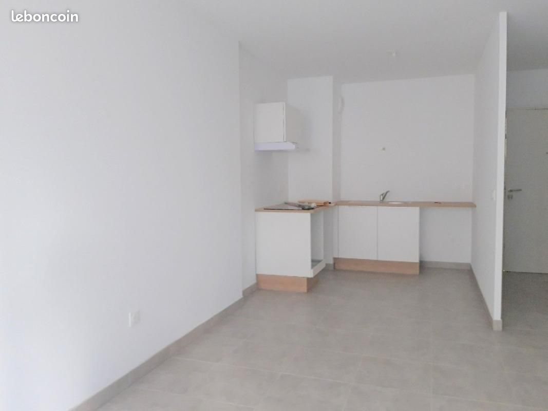 Appartement à louer, 40m², Marseille 4ème