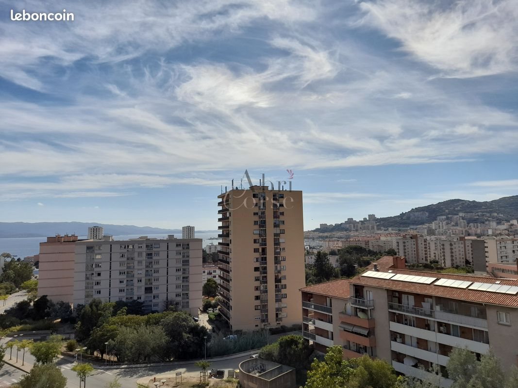 Appartement à louer, 52m², Ajaccio