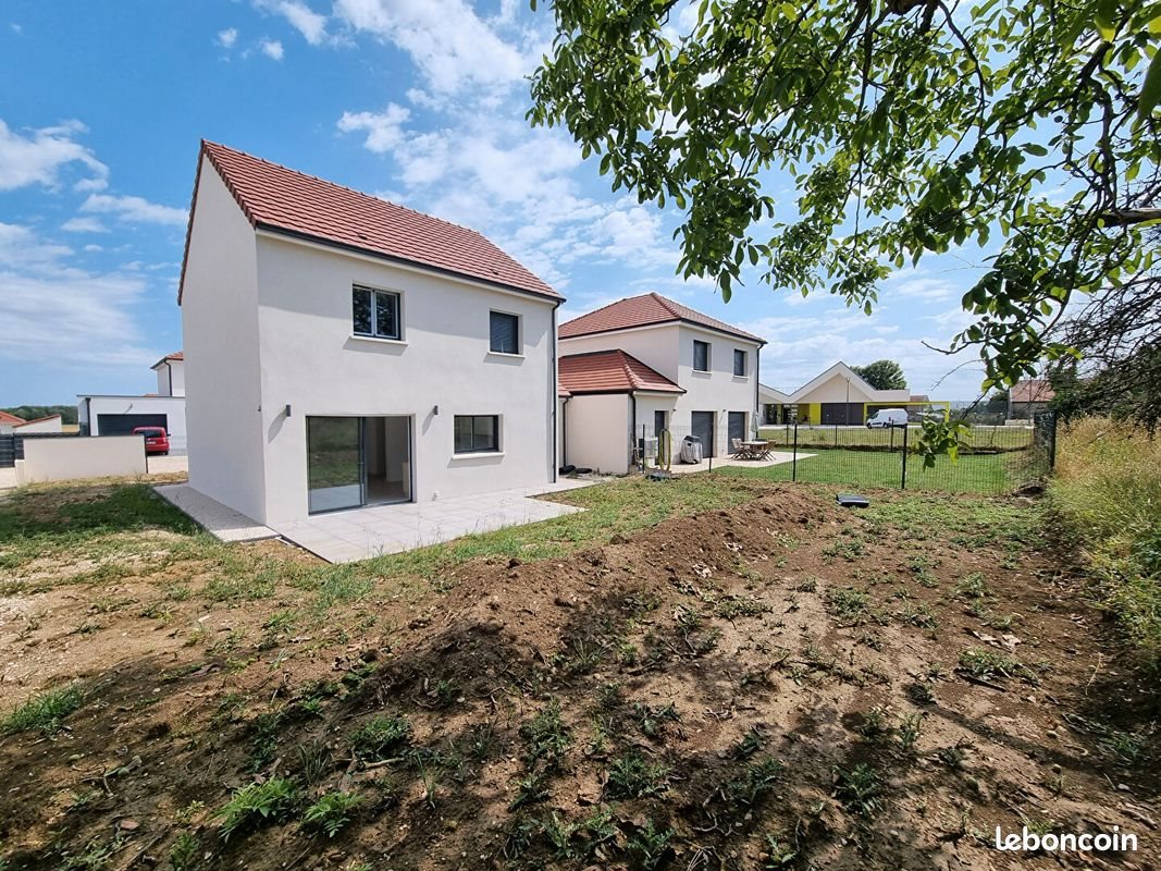Maison à louer, 101m², Fauverney