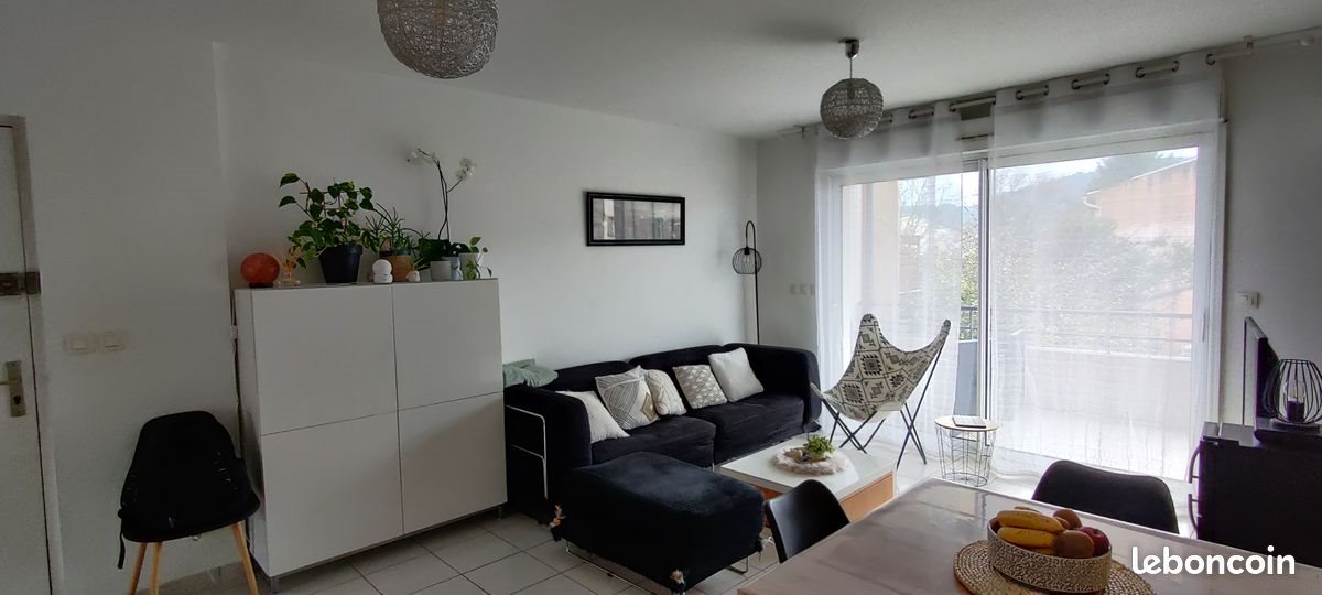 Appartement à louer, 65m², Saint-Paul-Trois-Châteaux