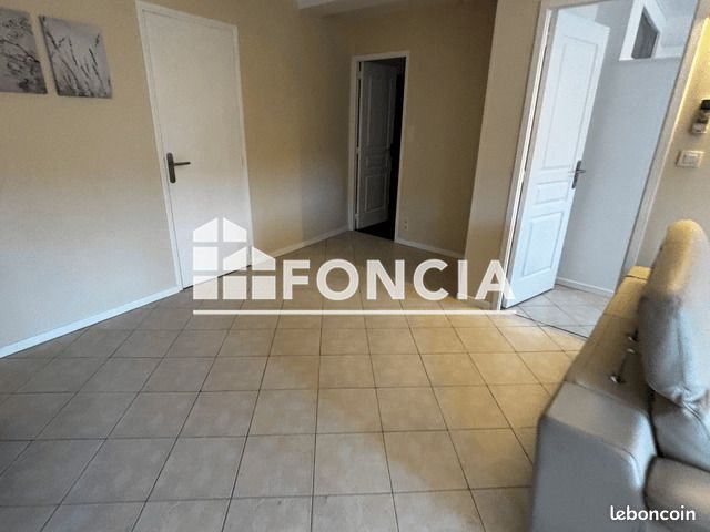 Appartement à louer, 46m², Ceyras