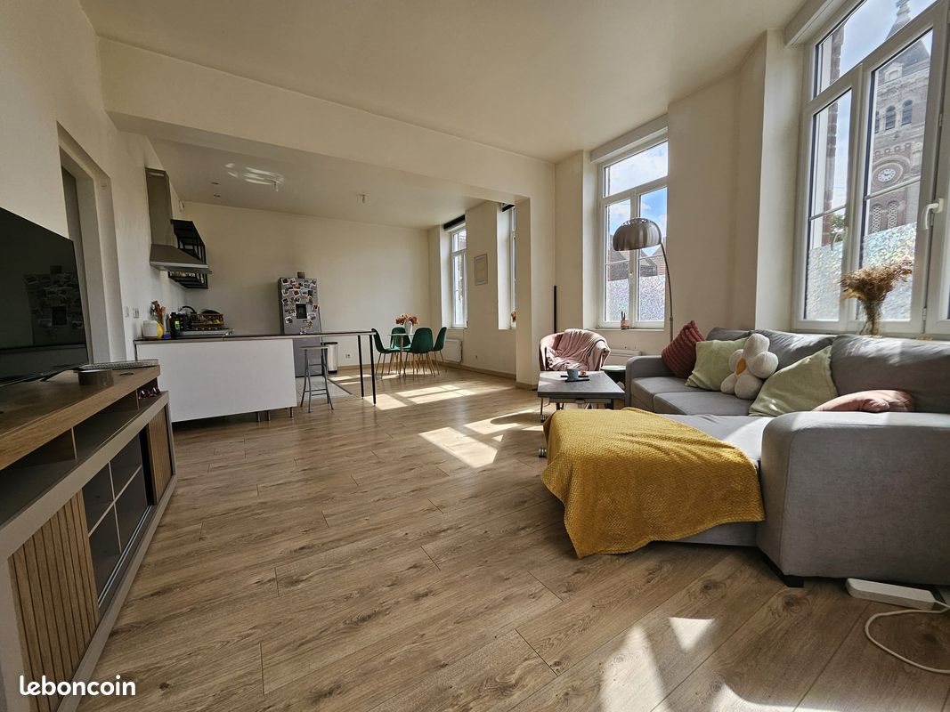 Appartement à louer, 72m², Croix