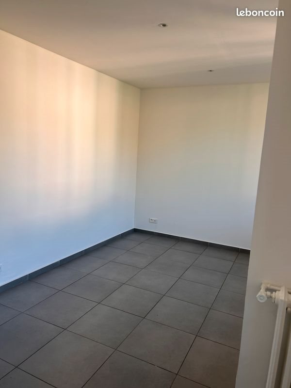 Appartement à louer, 20m², Toulon