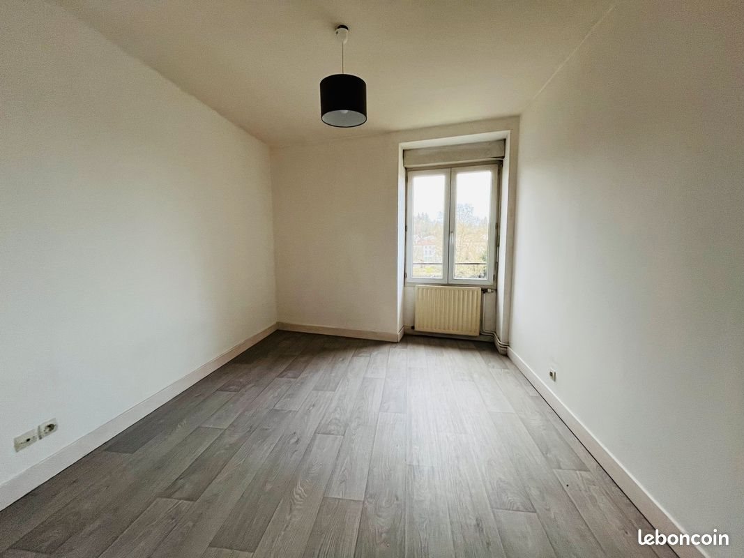 Appartement à louer, 55m², Confolens