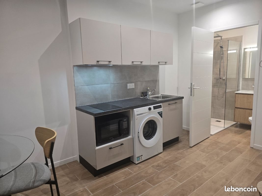 Appartement à louer, 27m², Apt
