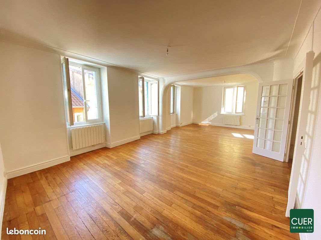 Appartement à louer, 118m², Etables