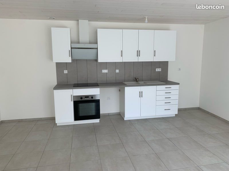 Maison à louer, 106m², Villedoux