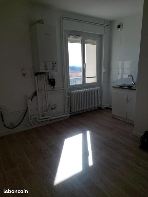 Appartement à louer, 96m², Saint-Maurice-en-Gourgois