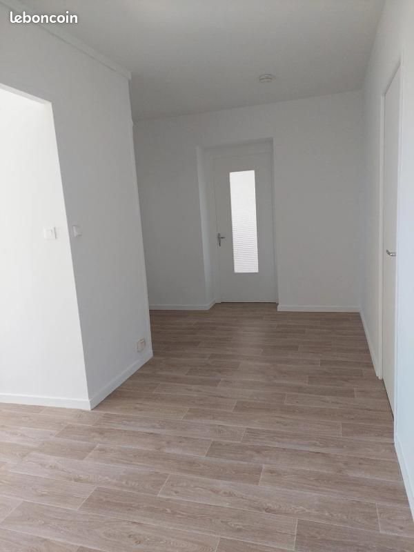 Appartement à louer, 96m², Saint-Maurice-en-Gourgois
