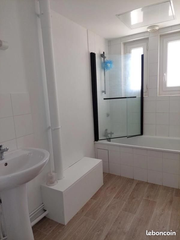 Appartement à louer, 96m², Saint-Maurice-en-Gourgois