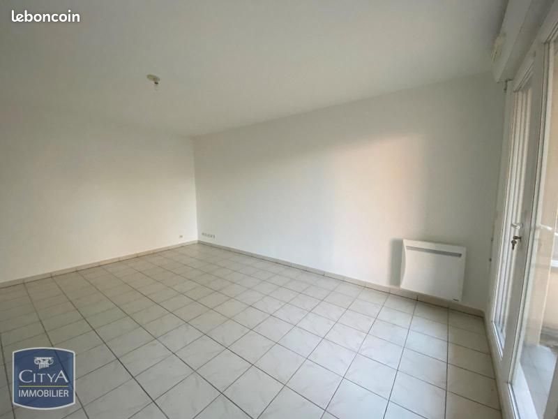 Appartement à louer, 45m², Louvroil