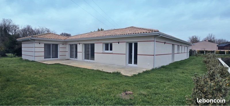 Maison à louer, 217m², Saint-André-de-Cubzac