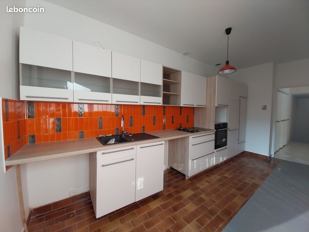 Appartement à louer, 155m², Mende
