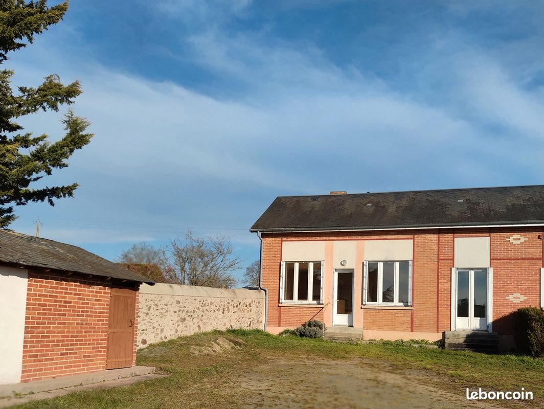 Maison à louer, 73m², Faye-l'Abbesse