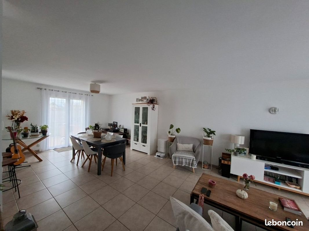 Maison à louer, 125m², Abondant