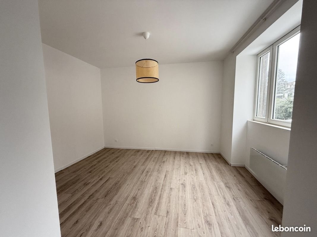 Appartement à louer, 44m², Saint-Priest-en-Jarez