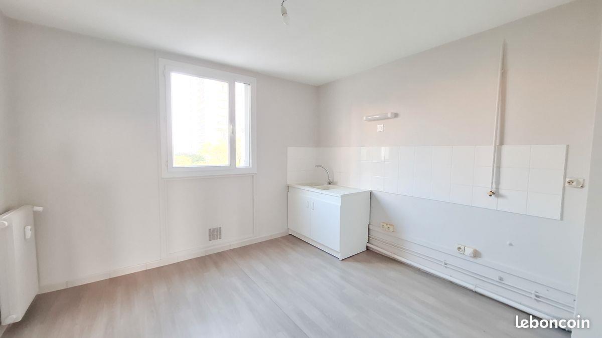 Appartement à louer, 76m², Tours