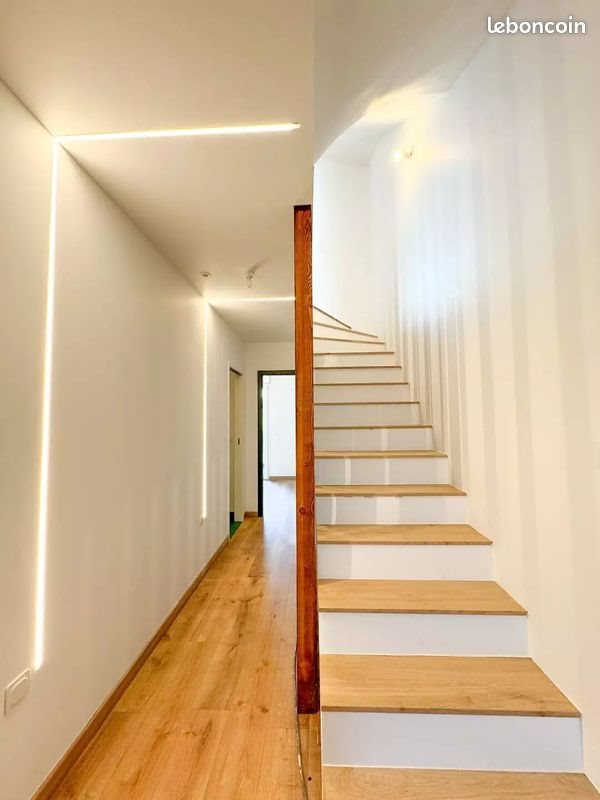 Maison à louer, 130m², Loisin