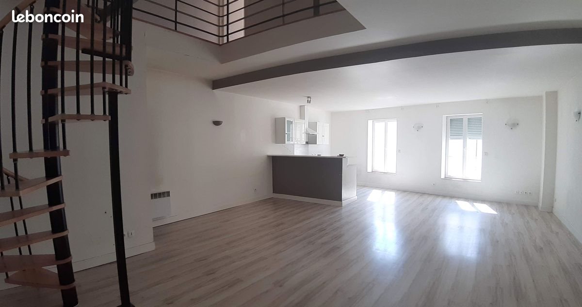 Appartement à louer, 90m², Pons