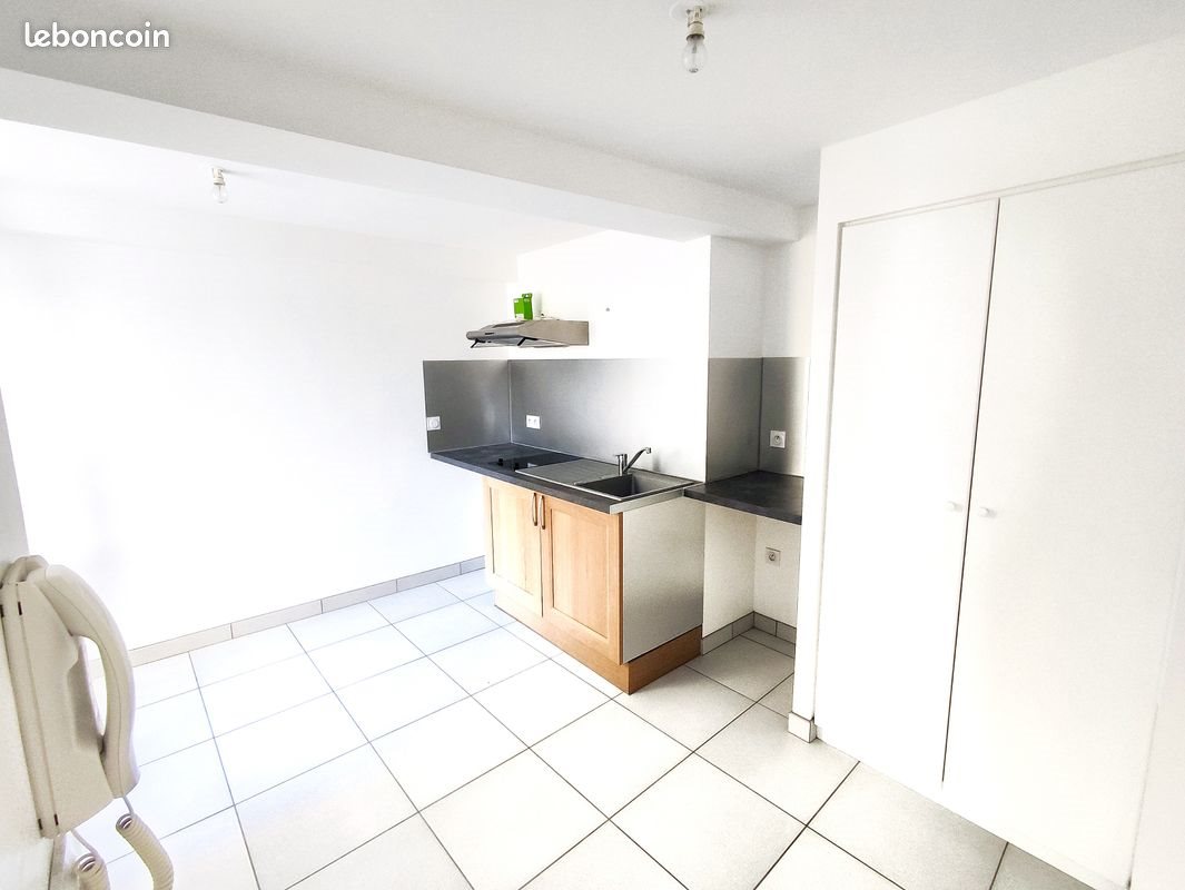 Appartement à louer, 21m², Riom