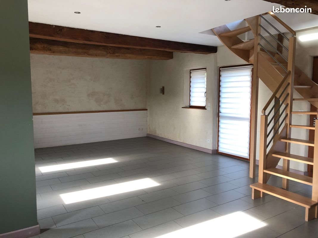 Maison à louer, 95m², Les Trois-Pierres