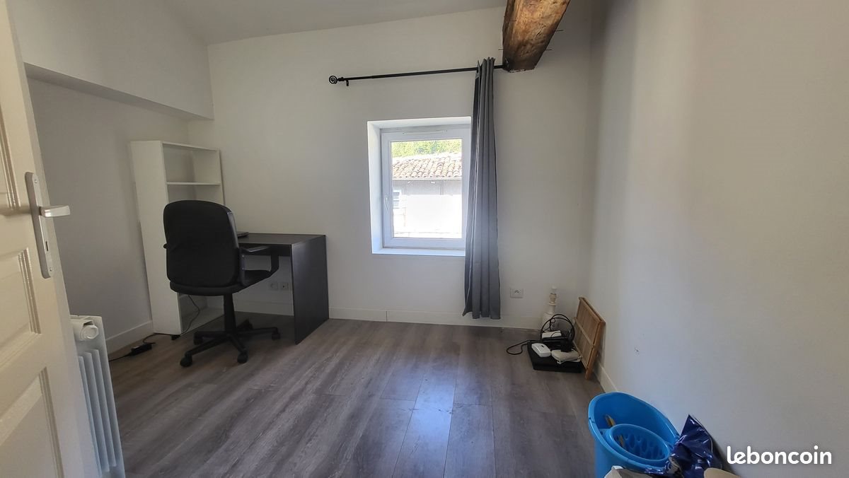 Appartement à louer, 50m², Saint-Barthélemy-de-Beaurepaire