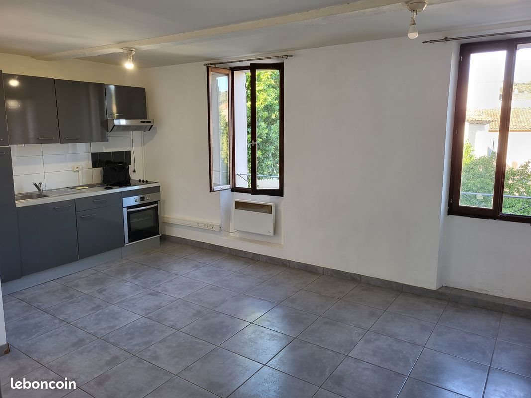 Appartement à louer, 24m², Saint-Zacharie