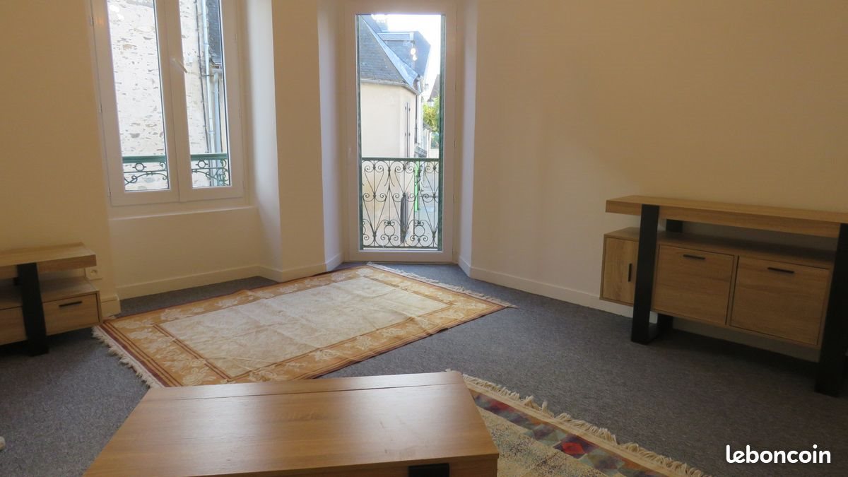 Appartement à louer, 71m², Payzac