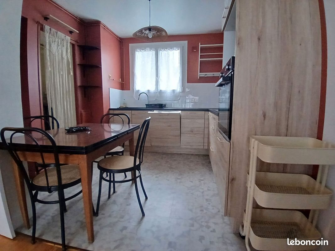Appartement à louer, 72m², Rochefort