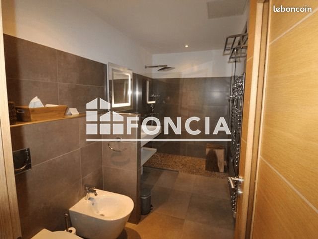 Appartement à louer, 49m², Nîmes