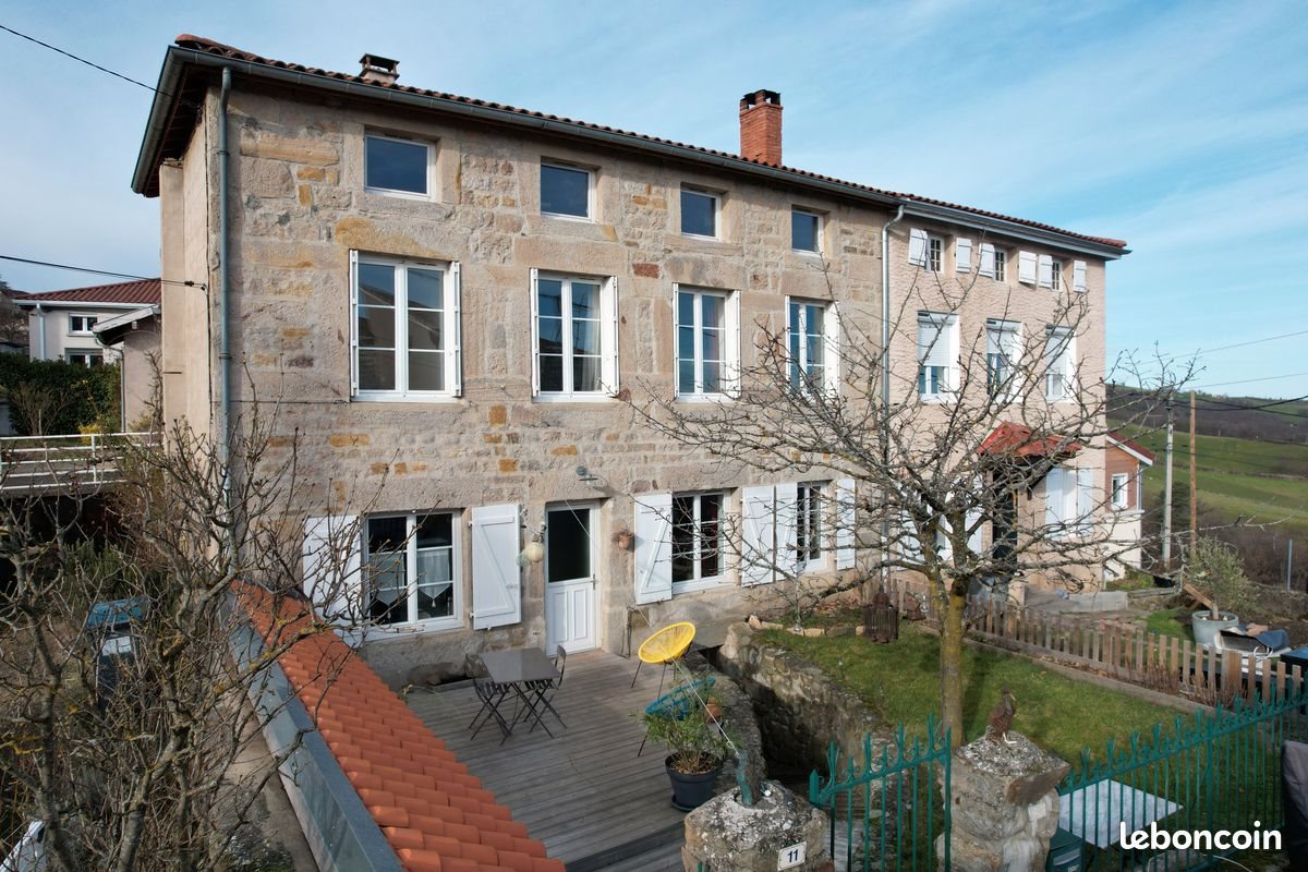 Maison à vendre, 93m², Saint-Genest-Lerpt