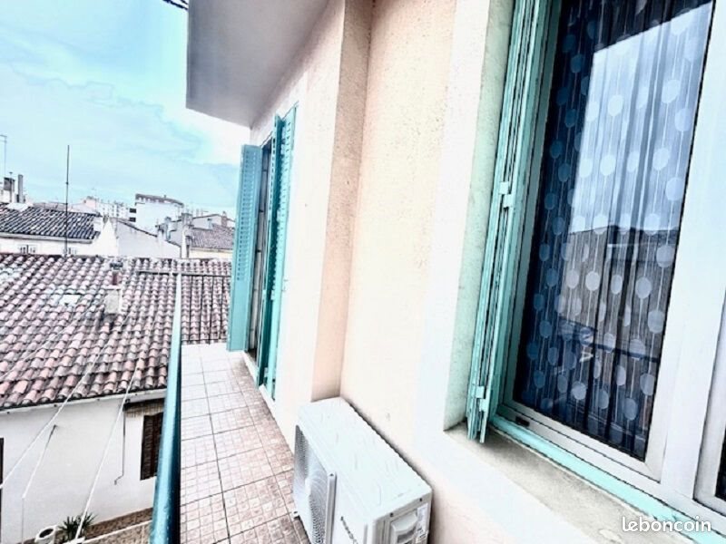 Appartement à louer, 34m², Marseille 8ème