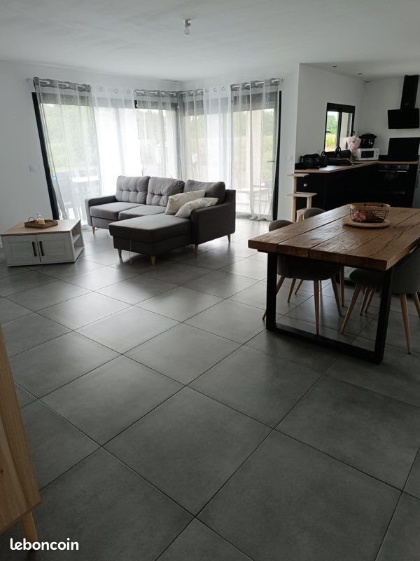 Maison à louer, 115m², Artigueloutan