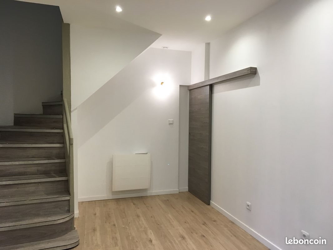 Appartement à louer, 32m², Saint-Genis-Laval