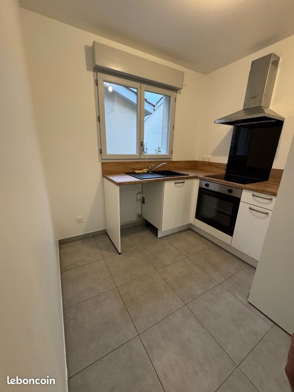 Appartement à louer, 55m², Saint-Romain-le-Puy