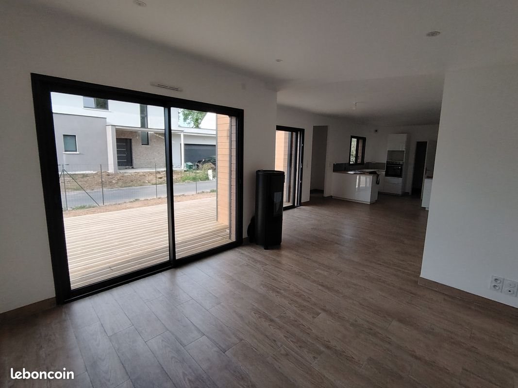 Maison à louer, 97m², Saint-Thurial