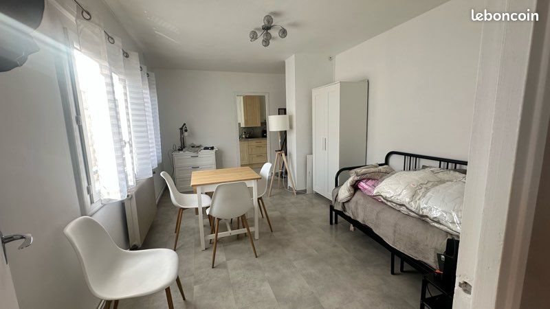 Appartement à louer, 26m², Nîmes