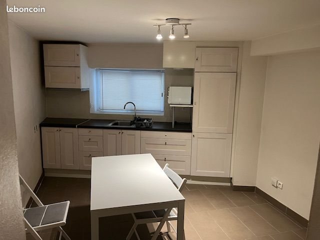 Appartement à louer, 325m², Grenoble