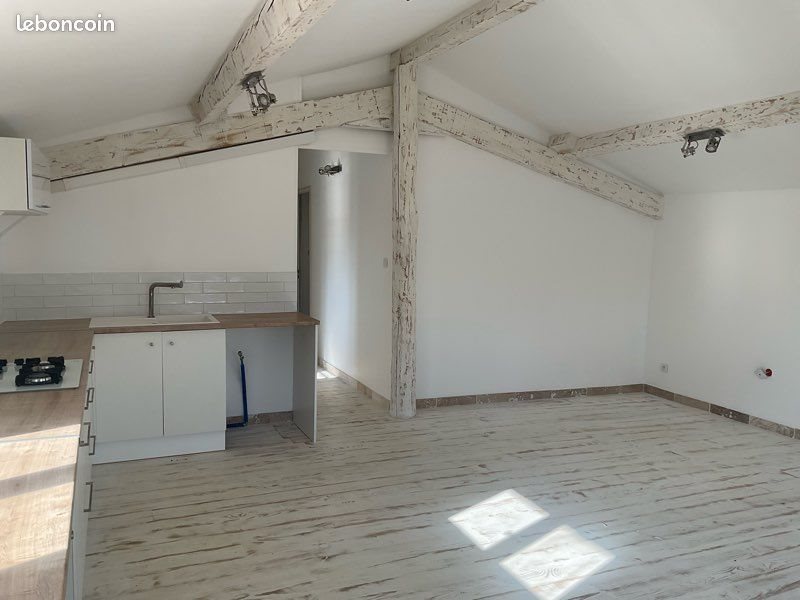 Maison à louer, 90m², Bellegarde
