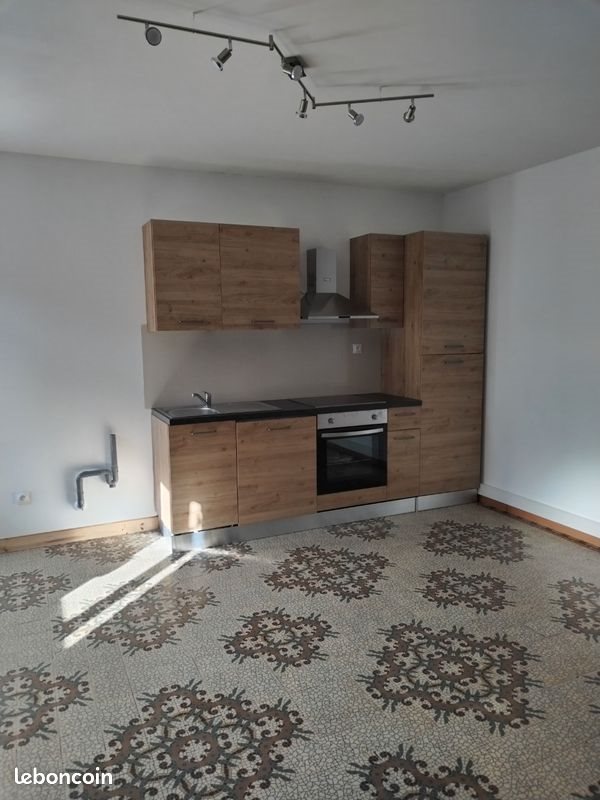 Maison à louer, 85m², Bazuel