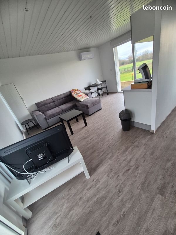 Appartement à louer, 20m², Arc-lès-Gray