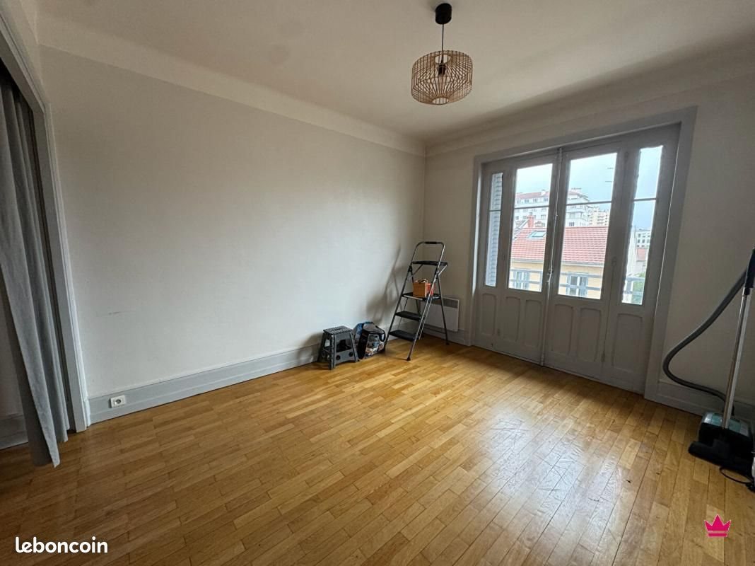 Appartement à louer, 41m², Lyon 8ème