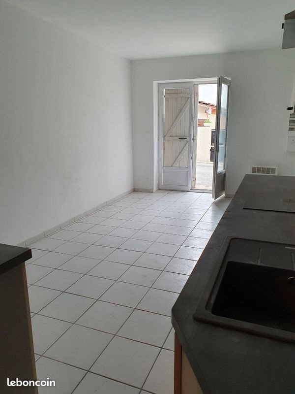 Appartement à louer, 35m², Assieu