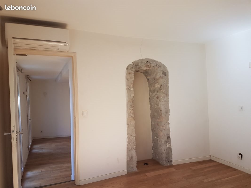Appartement à louer, 67m², Cassis