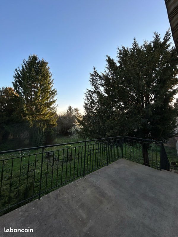 Maison à louer, 110m², Magny-lès-Villers