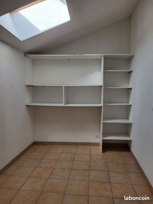 Appartement à louer, 64m², Villeneuve-de-Berg