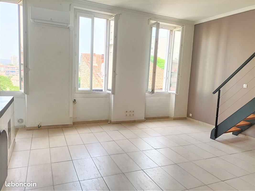 Appartement à louer, 50m², Marseille 4ème