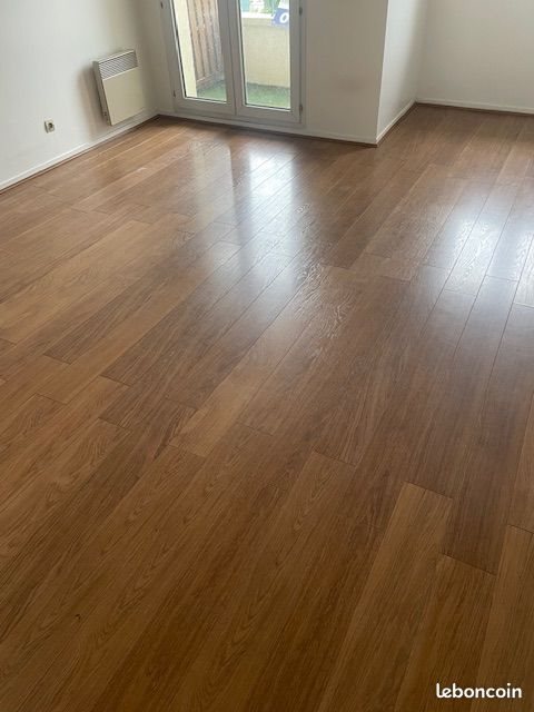 Appartement à louer, 27m², Le Mesnil-Saint-Denis