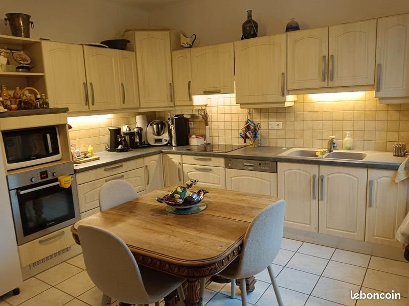 Maison à louer, 140m², Roussillon