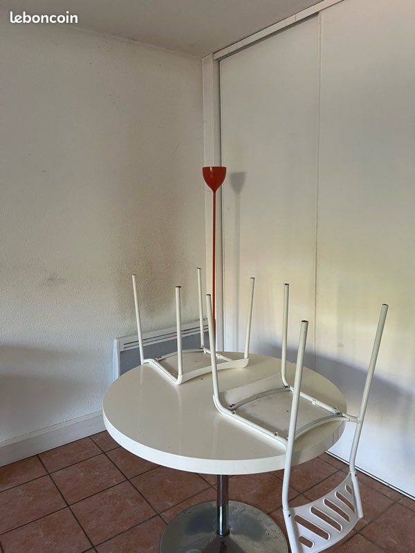 Appartement à louer, 35m², Nîmes